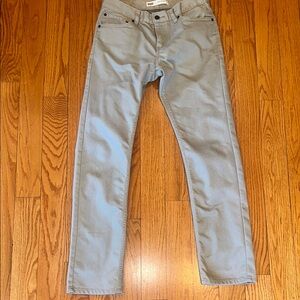 Slim Gray Jeans with Sleek Design